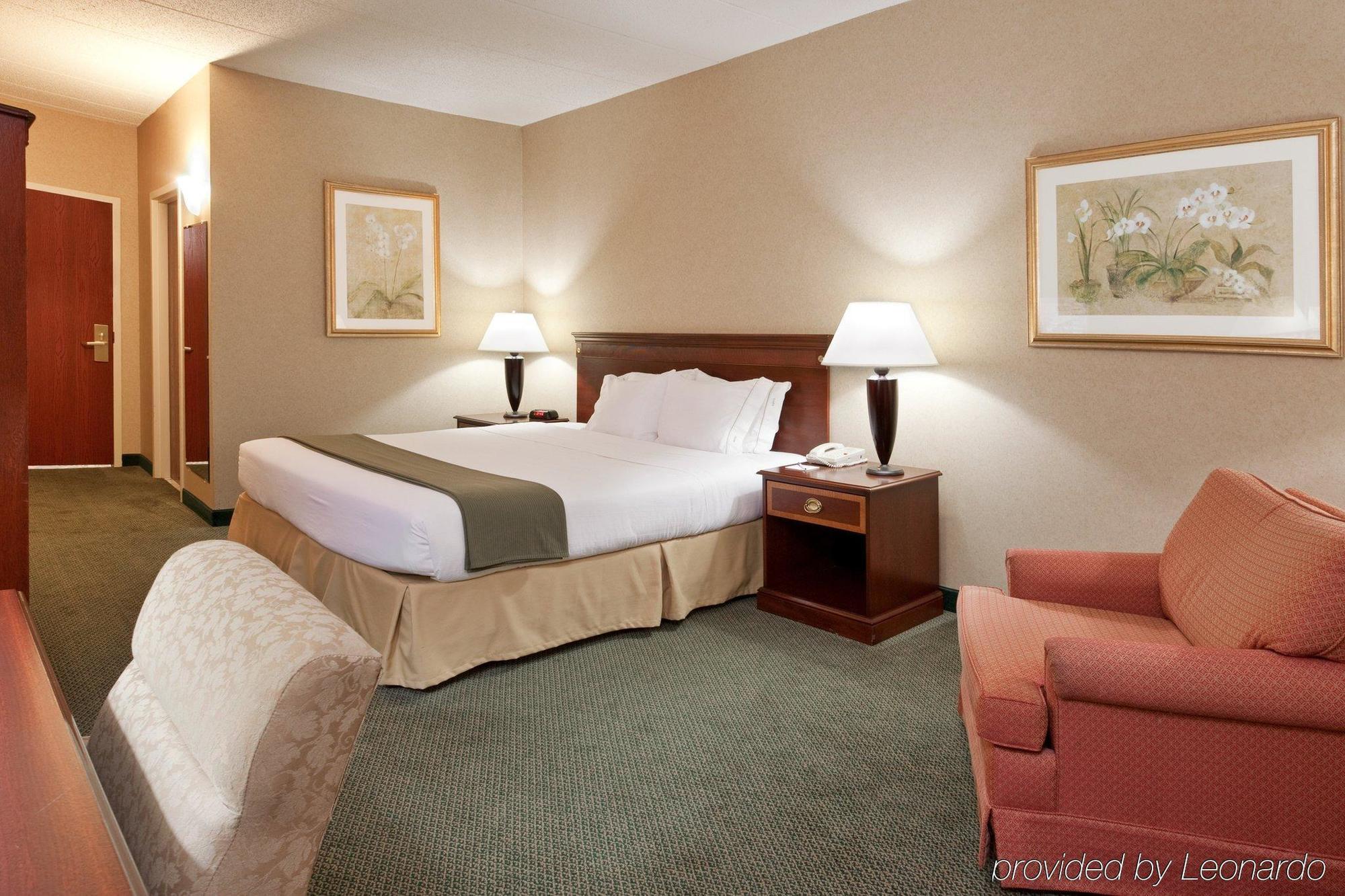 Holiday Inn Express Hotel & Suites Columbus Airport, An Ihg Hotel Gahanna Room photo