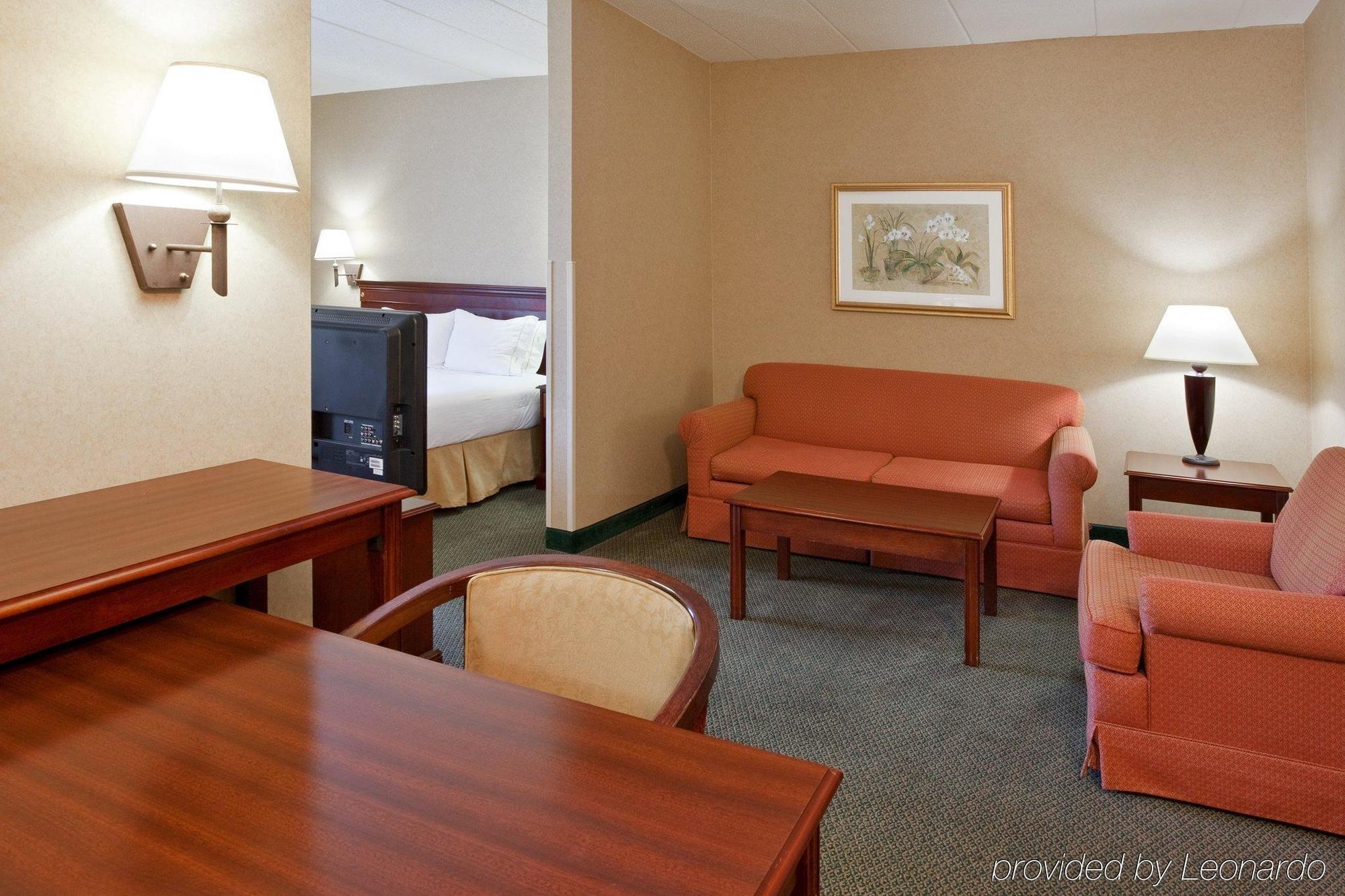 Holiday Inn Express Hotel & Suites Columbus Airport, An Ihg Hotel Gahanna Room photo